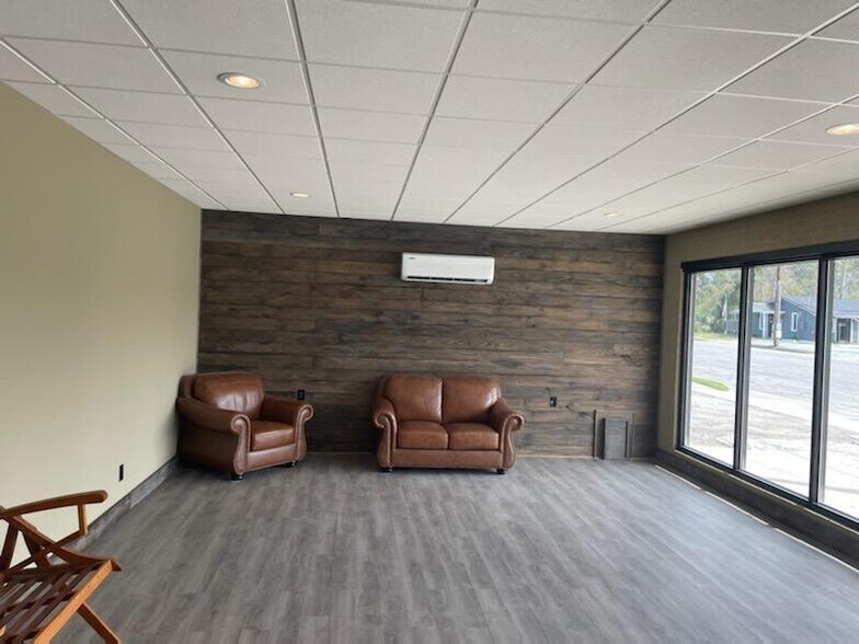 More Photos Of 112 S Parler Ave, Saint George Auto Repair For Sale