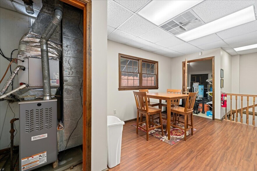 More Photos Of 303 E Main St, Pickens General Retail For Sale