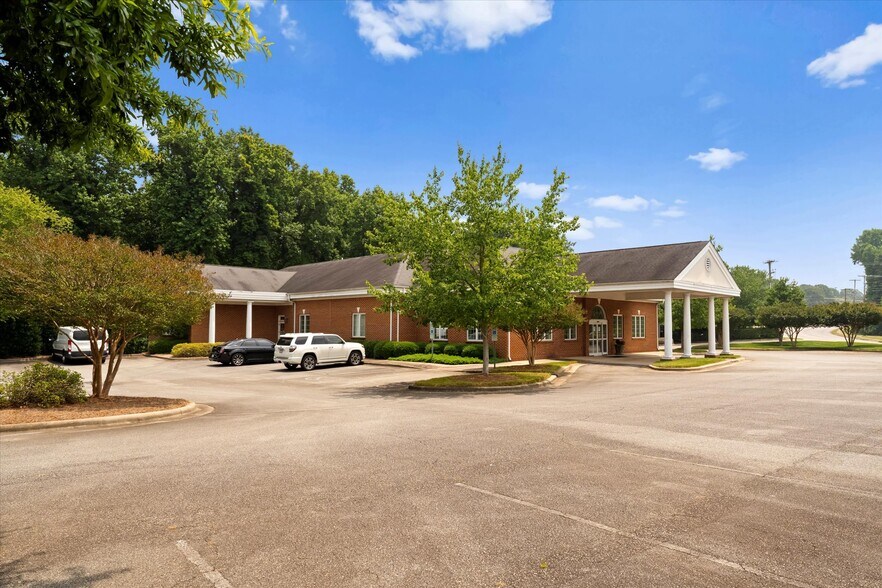More Photos Of 1146 N New Hope Rd, Gastonia Medical For Sale