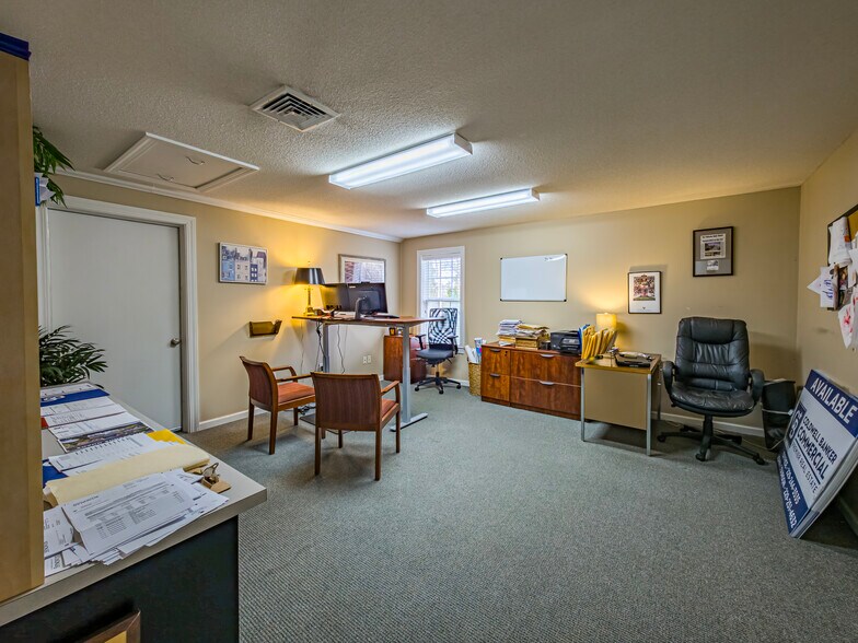 More Photos Of 1108 Gornto Rd, Valdosta Office For Sale
