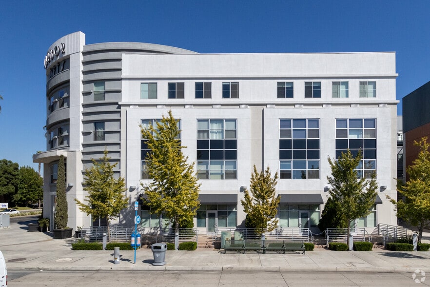 More Photos Of 110 S Harbor Blvd, Anaheim Apartments For Lease