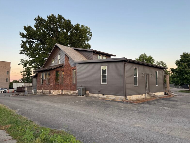 Primary Photo Of 2610 Westwood Dr, Nashville Office For Lease