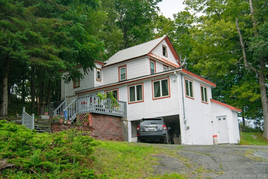 More Photos Of 107 Jefferson St, Monticello Storefront Retail Residential For Sale