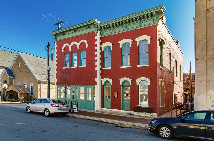 Primary Photo Of 6 E 2nd St, London Coworking Space