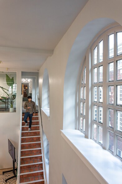 More Photos Of 37 N Orange Ave, Orlando Coworking Space