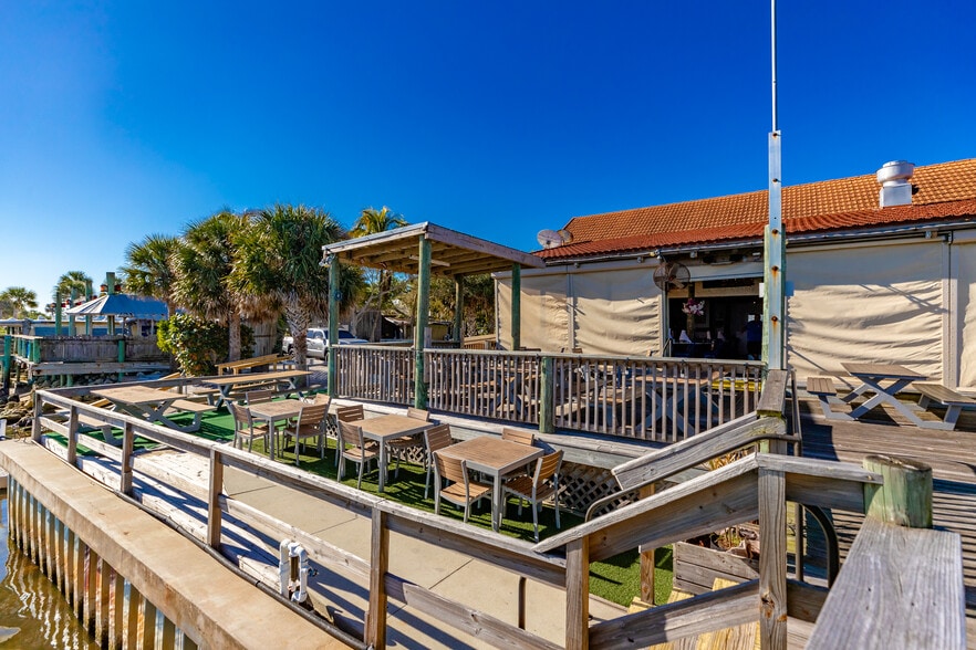 More Photos Of 1550 Indian River Dr, Sebastian Restaurant For Sale