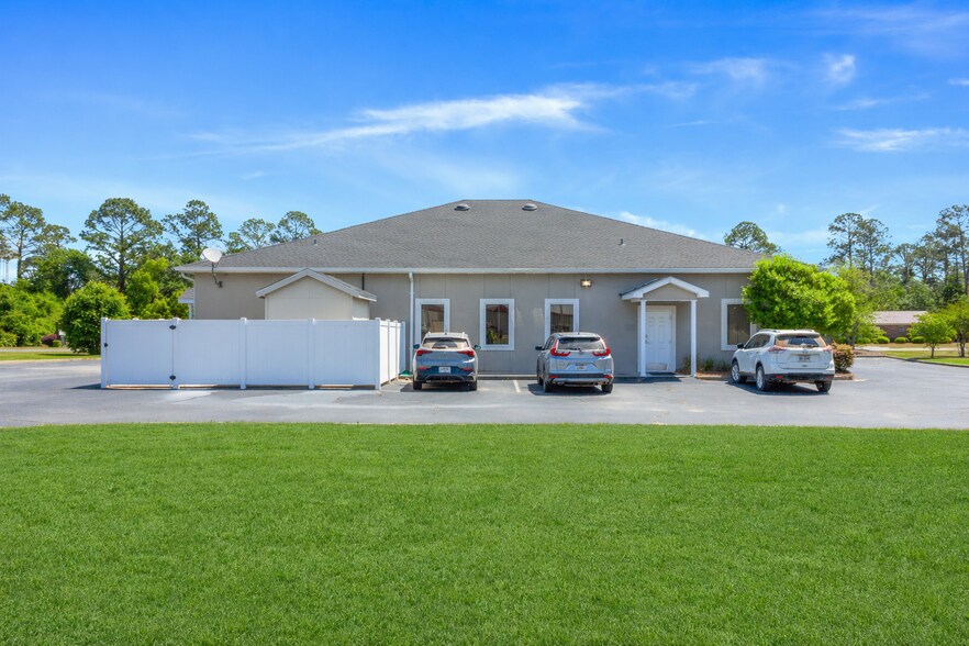 More Photos Of 415 S Dixon St, Alma Healthcare For Sale