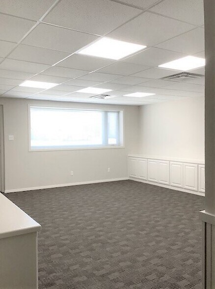 More Photos Of 601 W Main St, Arlington Loft Creative Space For Sale