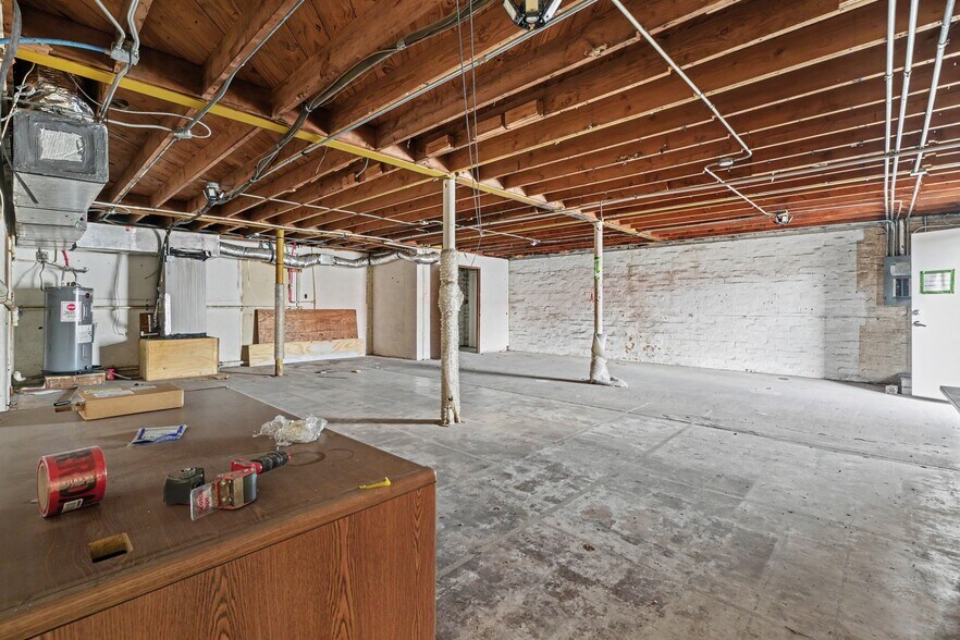 More Photos Of , Angleton Unknown For Sale