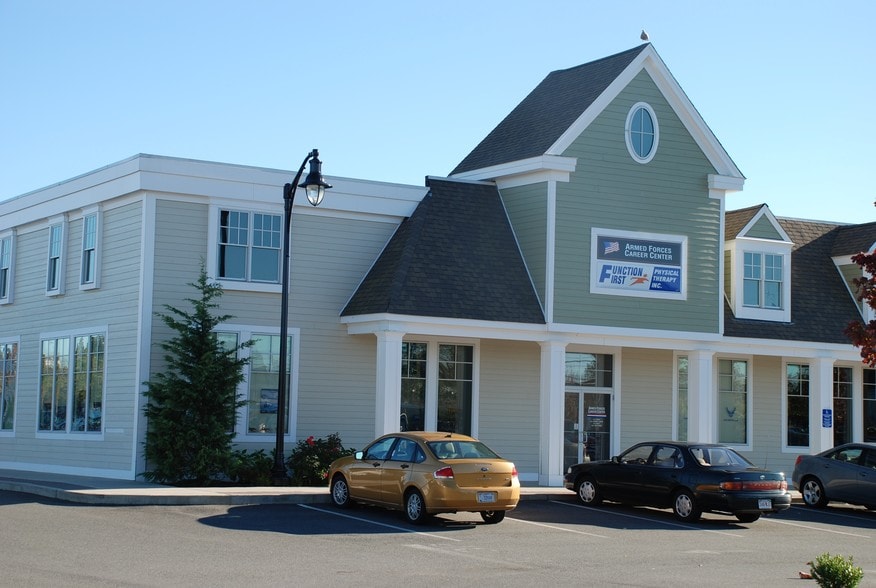 More Photos Of 540 Main St, Hyannis General Retail For Sale