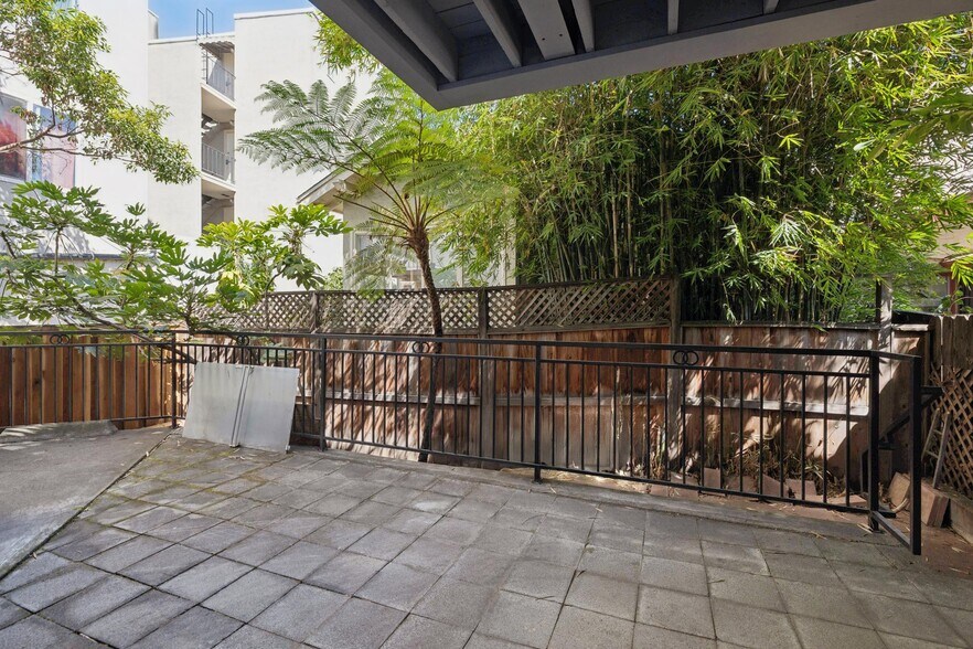 More Photos Of 459 Stow Ave, Oakland Apartments For Sale