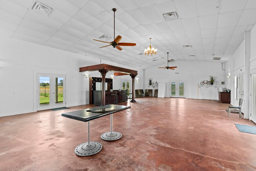 More Photos Of 3345 E Austin St, Giddings Land For Sale
