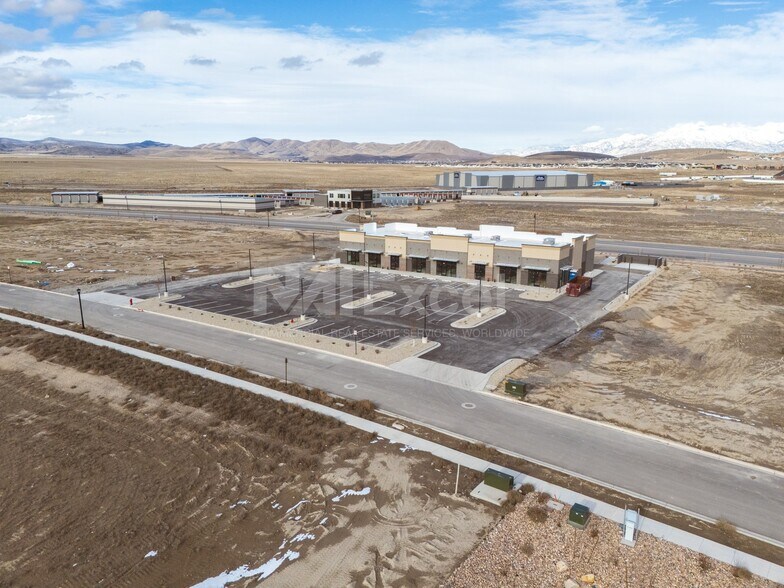 More Photos Of 5390 Beckman ln, Eagle Mountain Freestanding For Lease