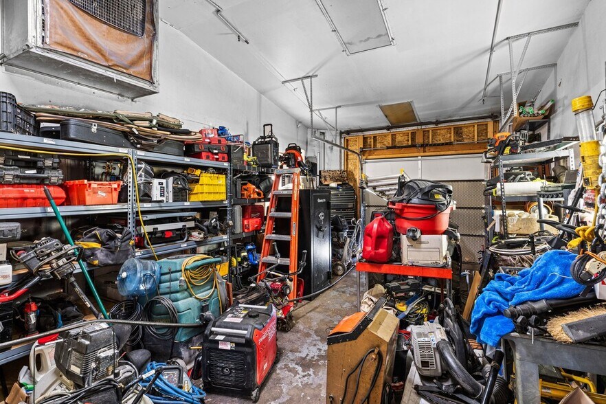 More Photos Of 224 N Chester Ave, Pueblo Auto Repair For Sale