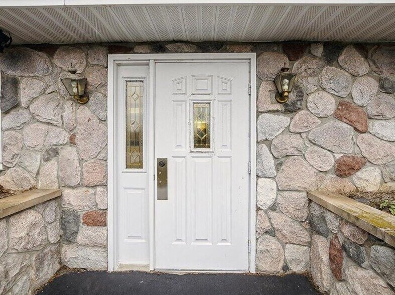 More Photos Of 4946 Page Ave, Michigan Center Medical For Sale