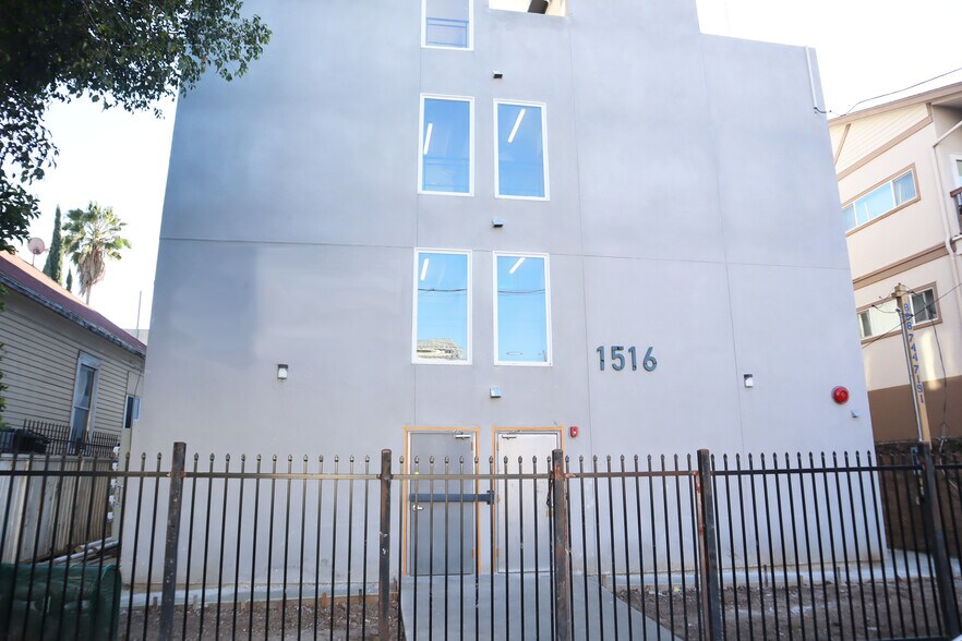 More Photos Of , Los Angeles Multifamily For Sale