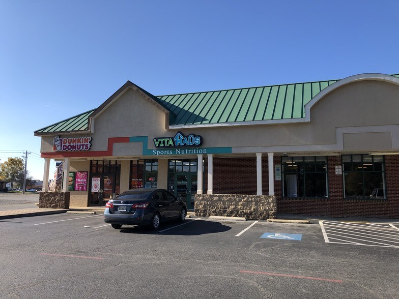 More Photos Of 2921 Crain Hwy, Waldorf General Retail For Lease