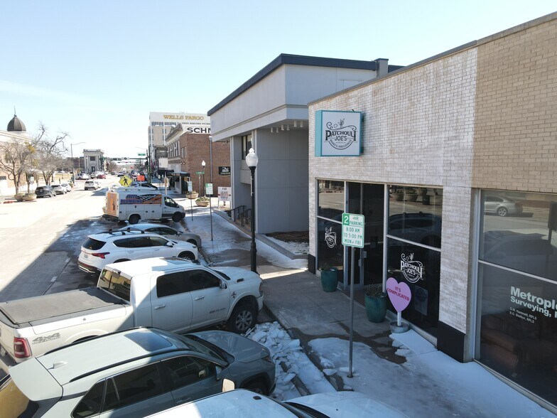 More Photos Of 221 W Hickory St, Denton Storefront For Lease