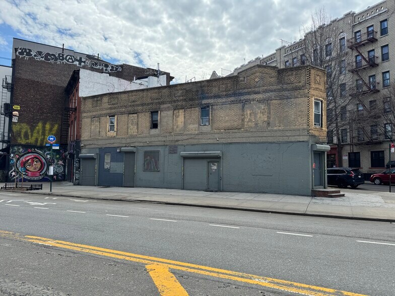More Photos Of 373 S 1st St, Brooklyn Storefront Retail Office For Lease