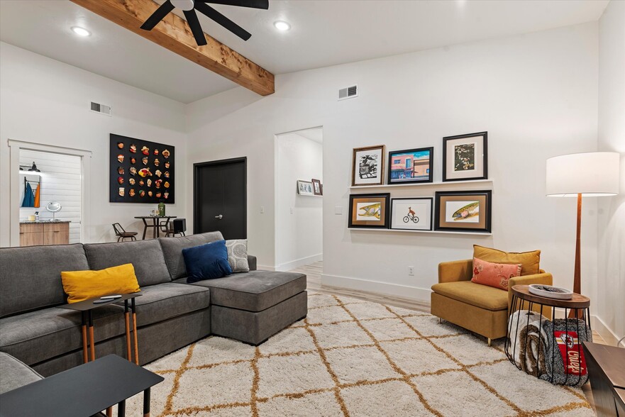 More Photos Of 1905 2nd St, Baker City Storefront Retail Residential For Sale