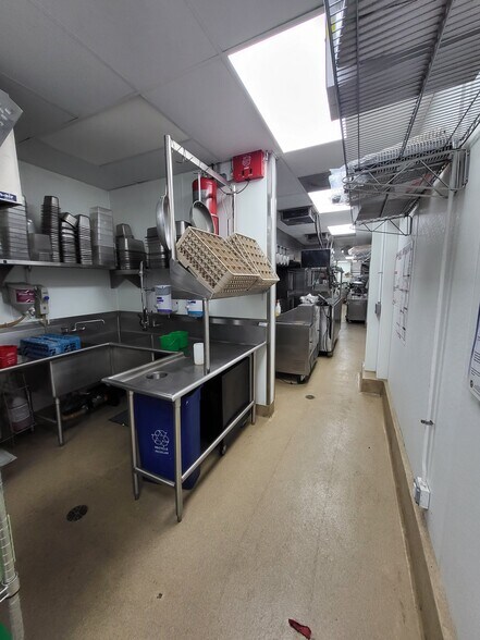 More Photos Of 221-227 E Pico Blvd, Los Angeles Storefront For Sale