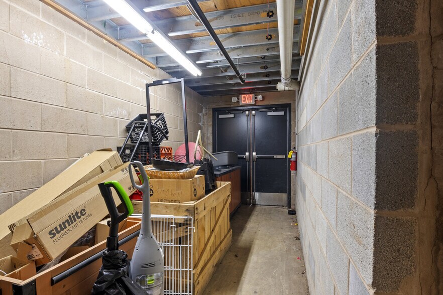 More Photos Of 7909 High School Rd, Elkins Park Restaurant For Sale