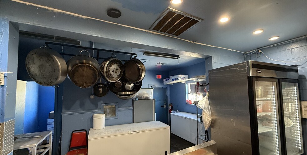 More Photos Of 1310 S Muskogee Ave, Tahlequah Restaurant For Sale