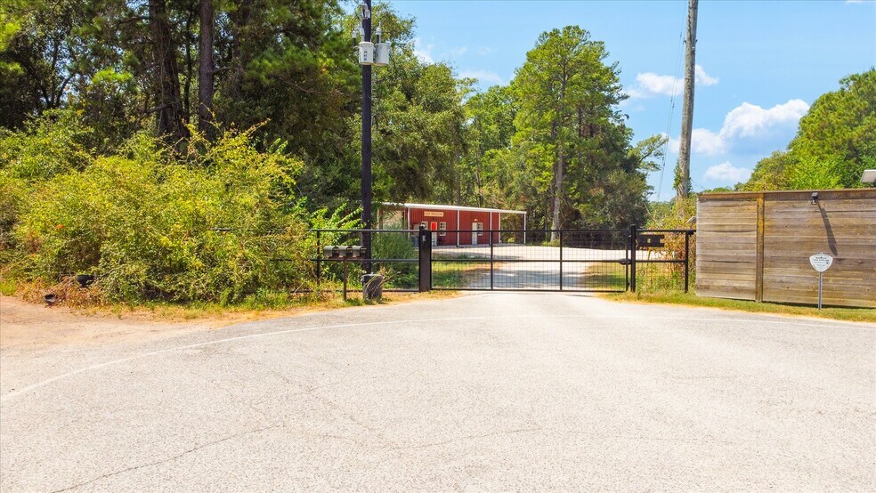 More Photos Of 1237 Pruitt Rd, Spring Land For Sale