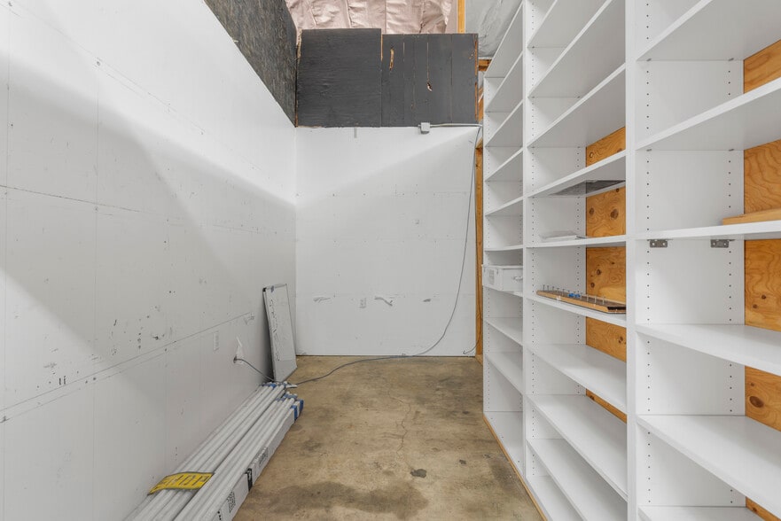 More Photos Of 2505 Amaral Ct, Hayward Warehouse For Sale
