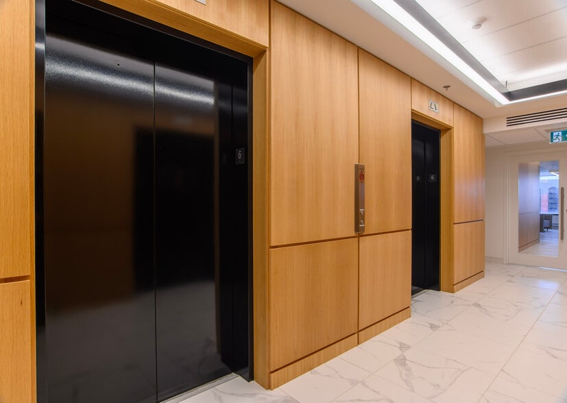 More Photos Of 15 Market Sq, Saint John Office For Lease