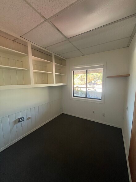 More Photos Of 352 3rd St, Laguna Beach Office For Lease