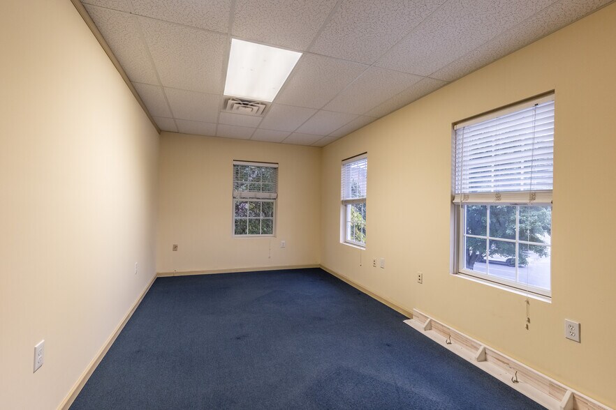 More Photos Of 337 E Jimmie Leeds Rd, Galloway Office For Sale