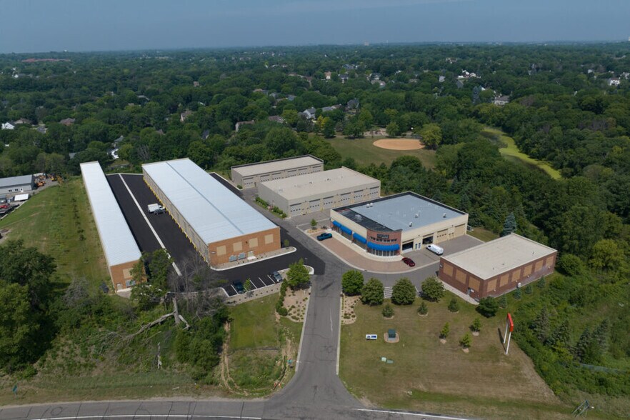 Primary Photo Of 521 Classic Ct, Eagan Showroom For Sale