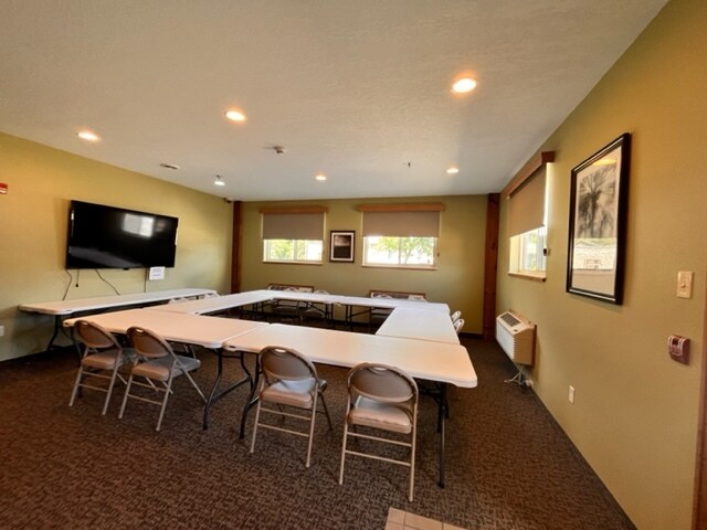 More Photos Of 201 State Road 16, Rushford Hotel For Sale