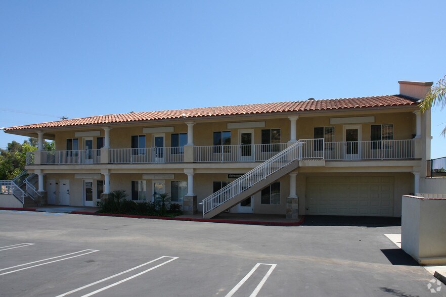 More Photos Of 640 E Vista Way, Vista Office For Lease
