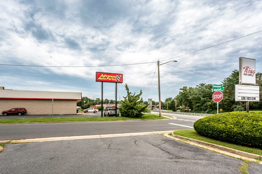 More Photos Of 889 E Market St, Harrisonburg Storefront Retail Office For Sale