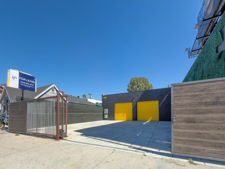 More Photos Of 1318 N Highland Ave, Los Angeles Auto Repair For Lease