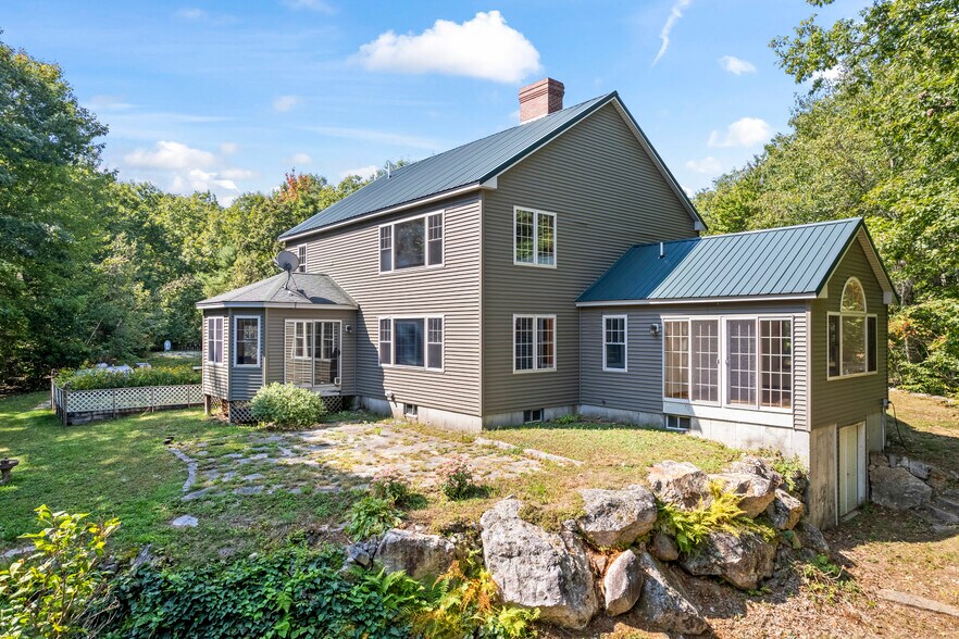 More Photos Of 41 Hobbs Rd, West Newfield Specialty For Sale