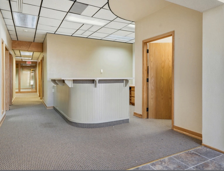 More Photos Of 305 SW Wyoming, Casper Office For Sale