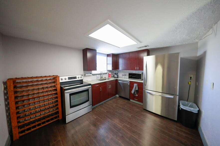 More Photos Of 3339 Marks Rd, Houston Warehouse For Sale