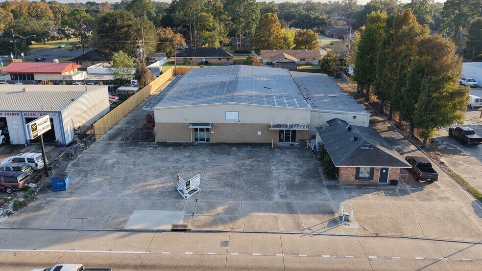 Primary Photo Of 9170 S Choctaw Dr, Baton Rouge Warehouse For Lease