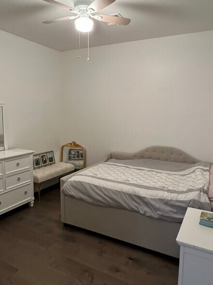 More Photos Of Happy Valley Rd & 83rd Dr, Peoria Assisted Living For Sale