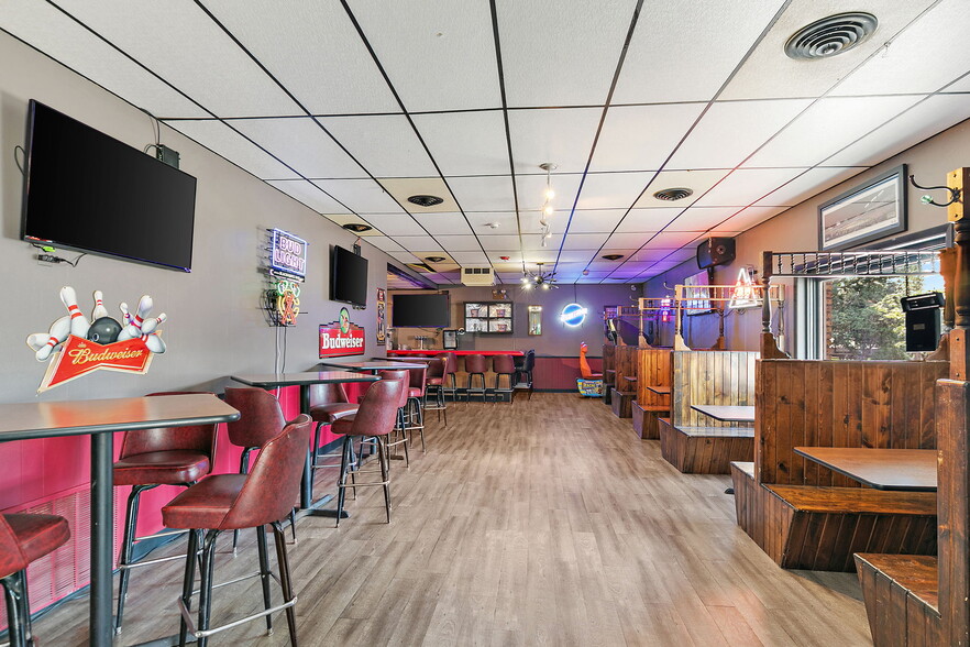 More Photos Of 927 E Railroad St, Sandwich Bowling Alley For Sale