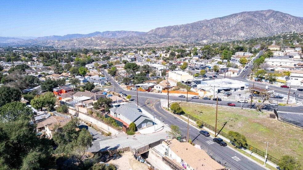 More Photos Of 7510 Valaho Dr, Tujunga Specialty For Sale