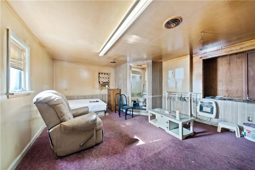 More Photos Of 600 Scene Ridge Rd, Mckeesport Light Manufacturing For Sale