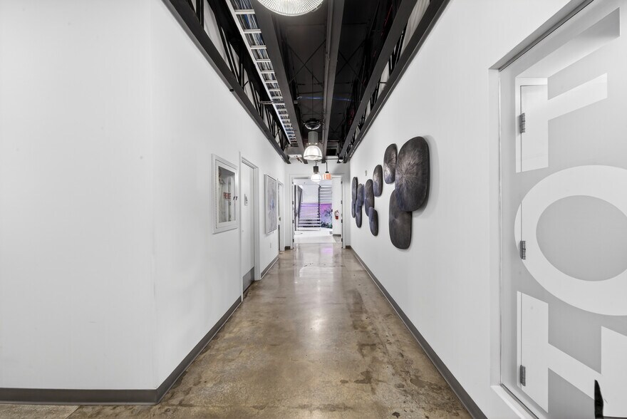 More Photos Of 7630 Biscayne Blvd, Miami Office For Lease