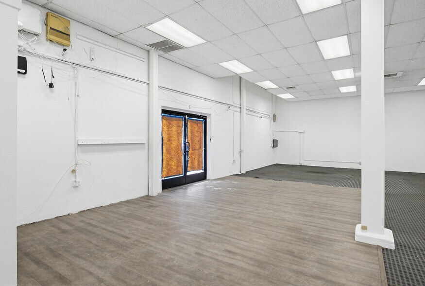 More Photos Of 718-734 Santa Monica Blvd, Santa Monica Storefront Retail Office For Lease