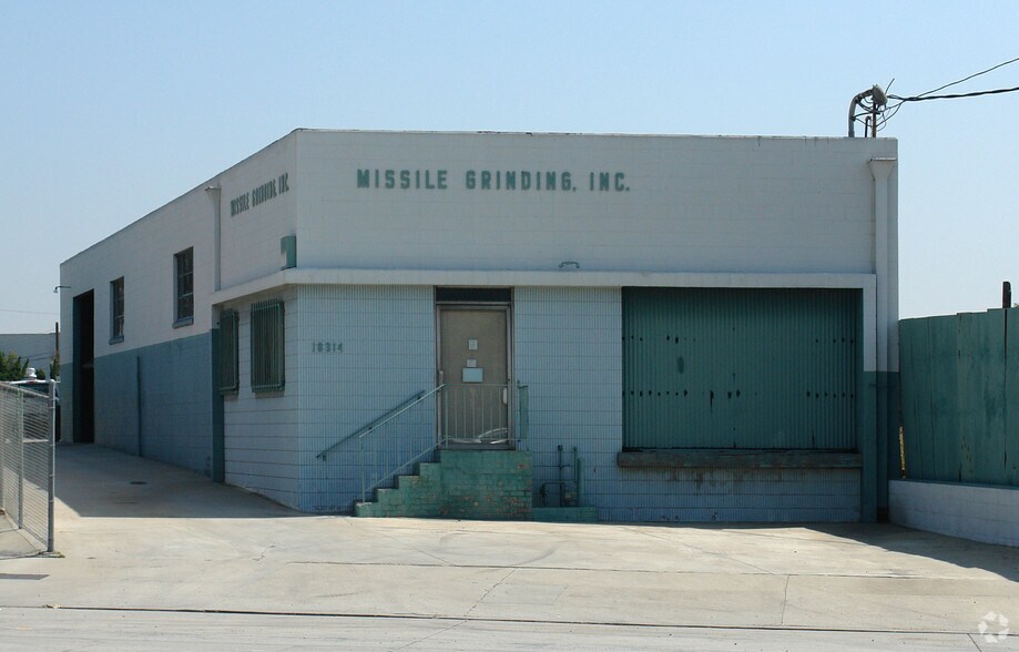 Primary Photo Of 18314 S Broadway St, Gardena Light Manufacturing For Lease