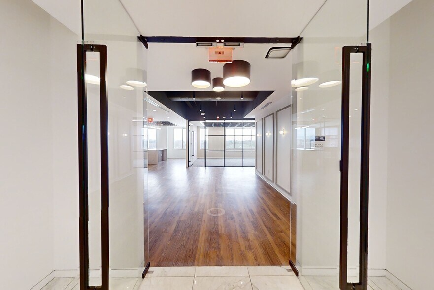 More Photos Of 12950 Worldgate Dr, Herndon Office For Lease