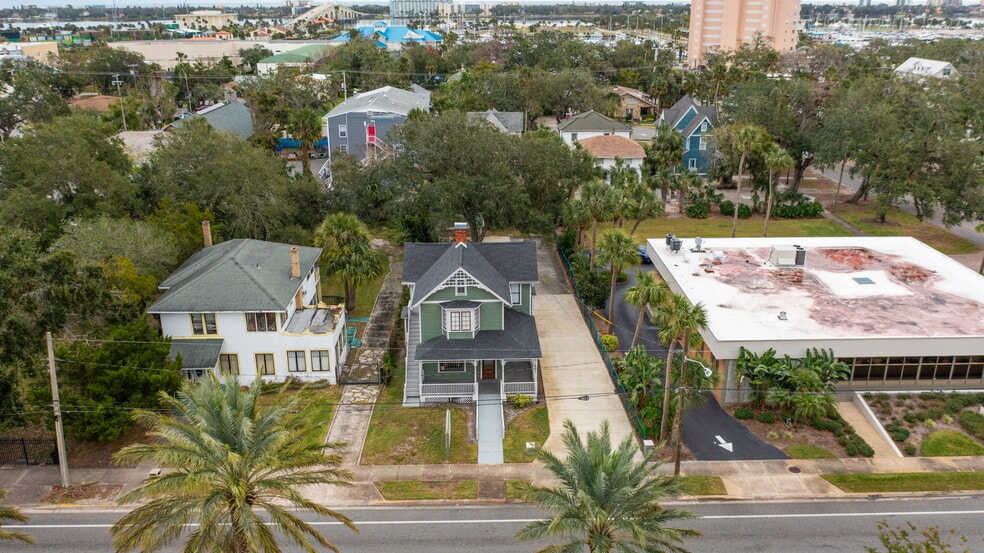 More Photos Of 339 S Ridgewood Ave, Daytona Beach Office Residential For Sale